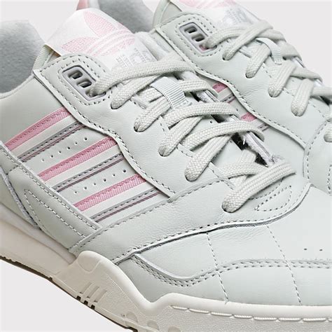 tenis ar trainer adidas